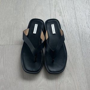 Saks Fifth Avenue Flip Flop Sandals Black Size 10